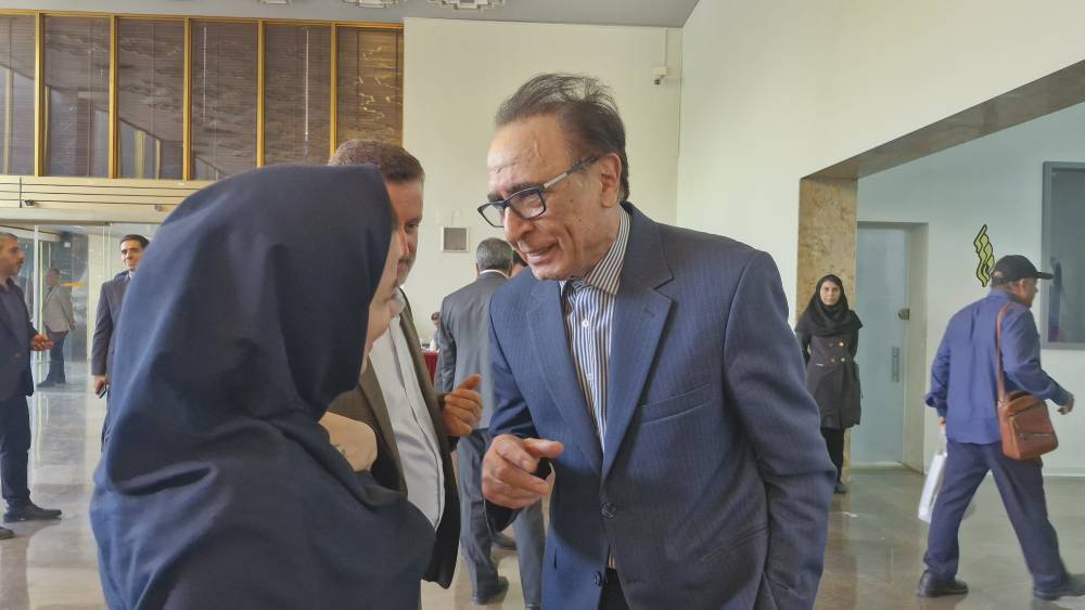 اسماعیل اذر