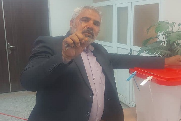 ثبت لحظه&zwnj;های انتخاباتی دانشگاه پیام نور سیستان و بلوچستان در قاب تصویر