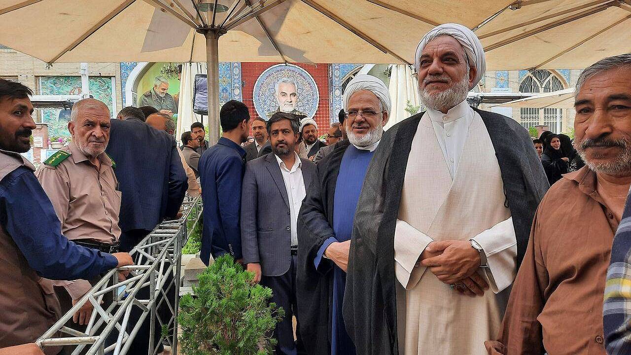 شرکت در انتخابات انسجام ملی را به نمایش می‌گذارد