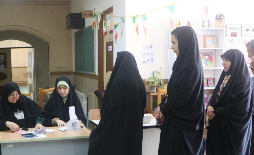 بیش از ۳۰۰ خبرنگار و عکاس حماسه حضور گیلانی‌ها را به تصویر کشیدند