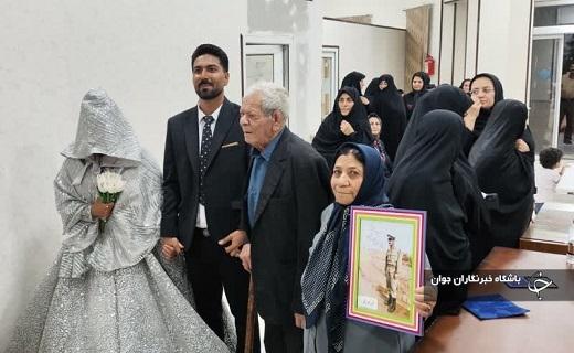 حضور عروس و داماد هراتی پای صندوق رأی + عکس