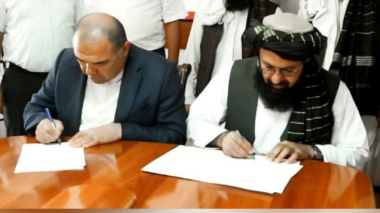 امضای قرارداد بازسازی خط‌ آهن حیرتان - مزارشریف