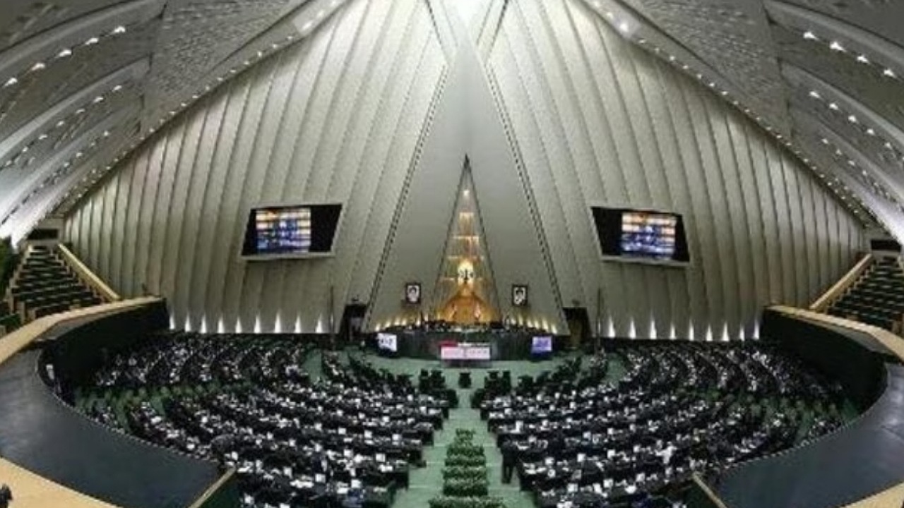 ۳۱ تیر؛ جلسه بررسی استعفای پزشکیان از نمایندگی مجلس