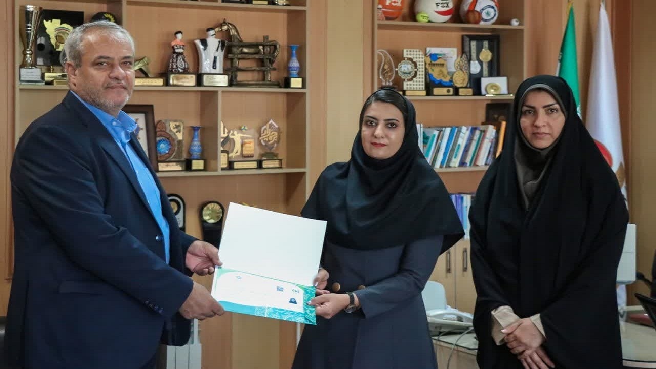فعالیت مرکز تخصصی ازدواج و خانواده آشیانه امن در بروجن