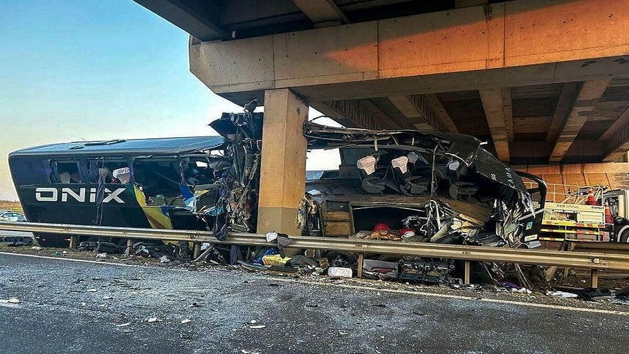 تصادف مرگبار اتوبوس گردشگران در برزیل + فیلم
