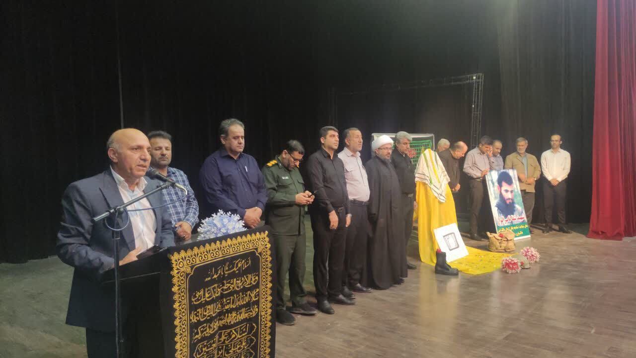 مراسم رونمایی از کتاب وقتی آسمان ماه نداشت در گتوند