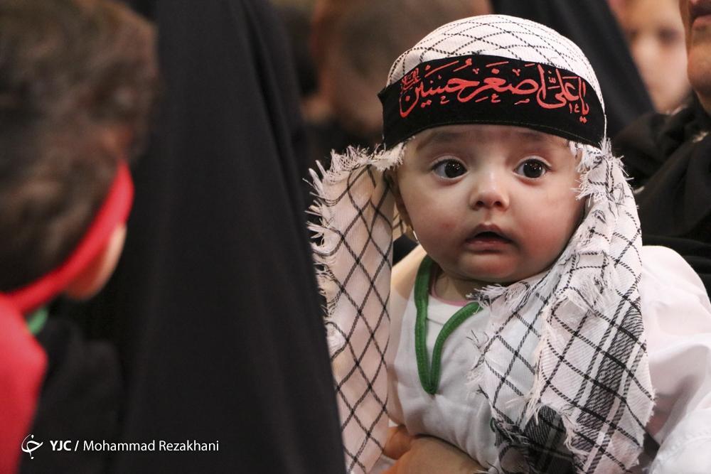 نوزادان در همایش شیرخوارگان