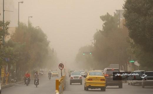 گرد و غبار در ریه های شهر قم  ؛ حقابه هایی که از آسمان هم نازل نشد