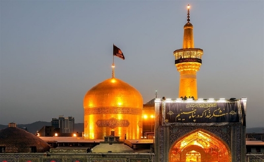 در و دیوار سیه&zwnj;پوش محرم شده است
