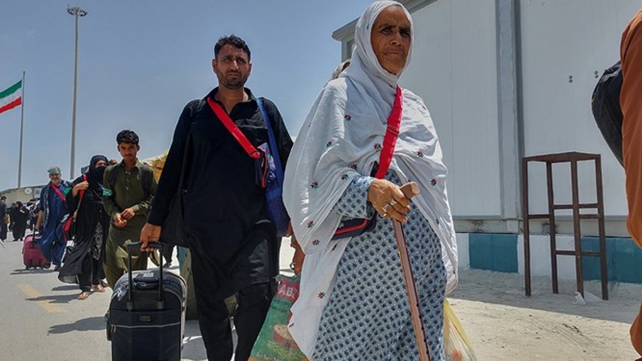نظام‌مراقبت سندرمیک و انجام آزمایش از نخستین زائران سیدالشهدا در مرز میرجاوه