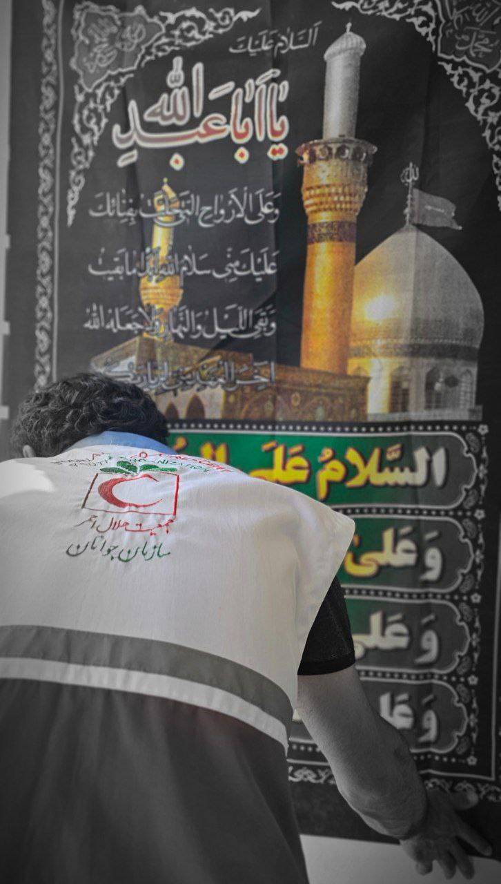 نصب پرچم سیاه در هلال احمر دهگلان