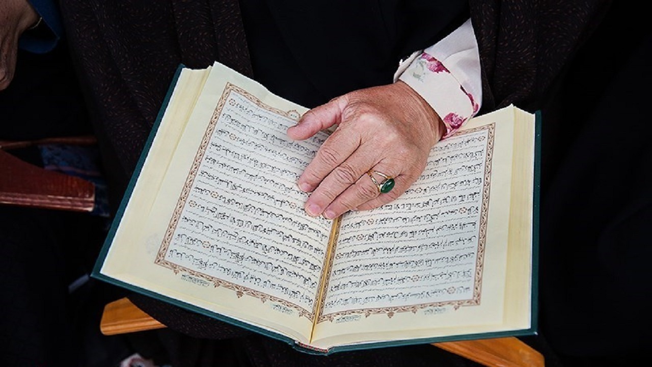 برگزاری ختم قرآن به شکرانه ولایت حضرت علی (ع) در ملایر