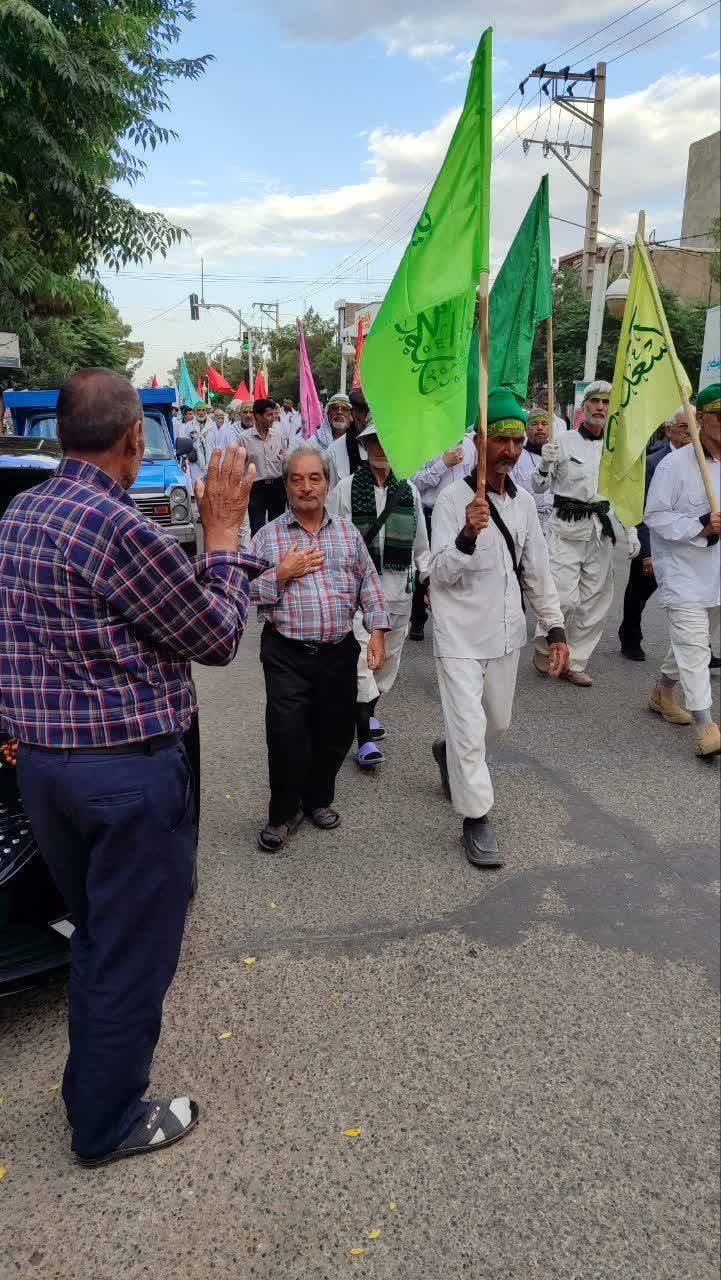 کاروان پیاده