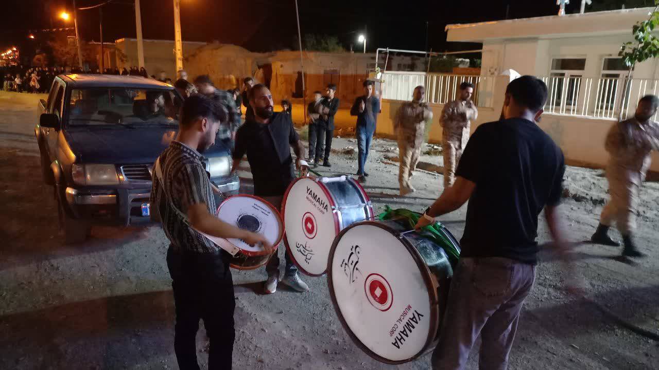 طبل زنی در دسته های عزاداری