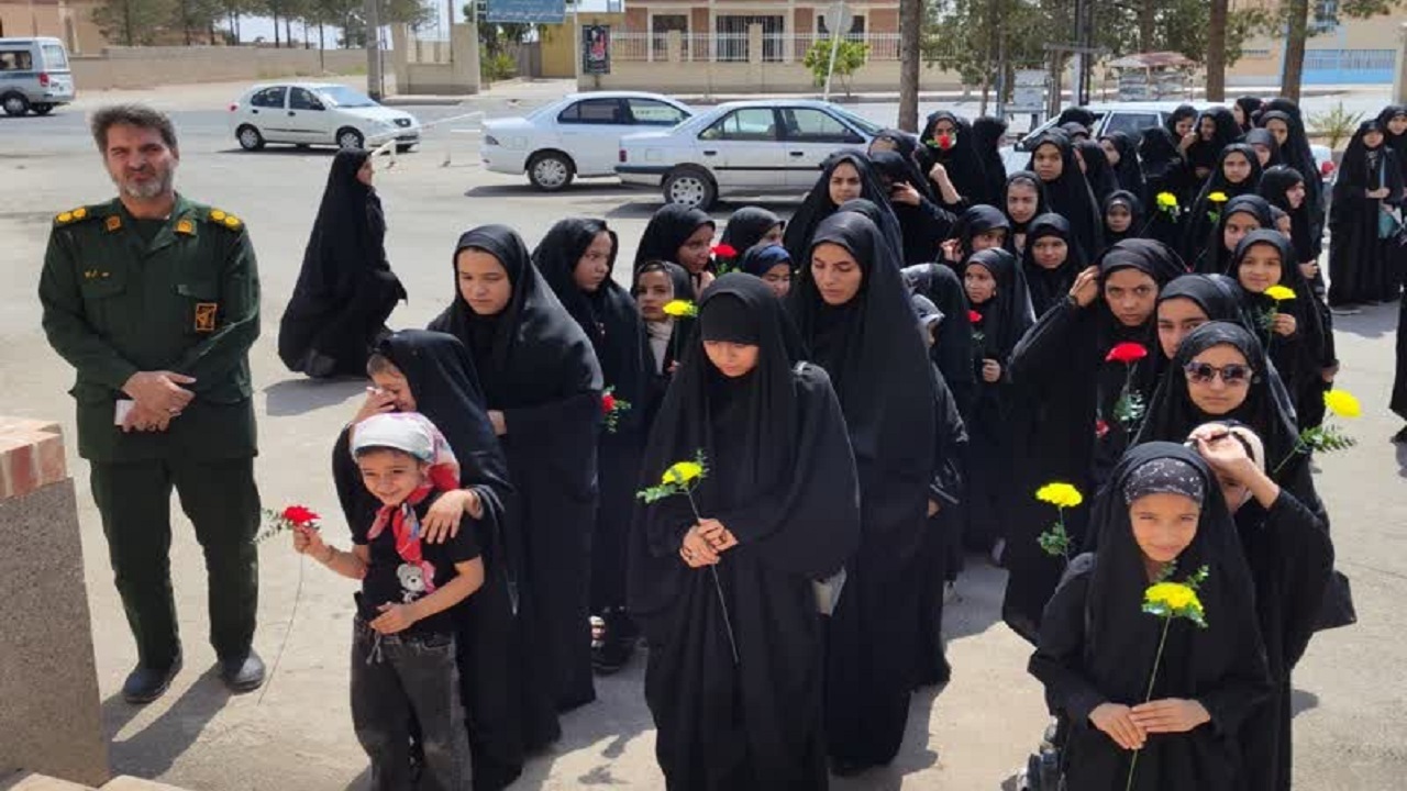 میثاق دختران زینبی شهرستان خاتم با شهدا
