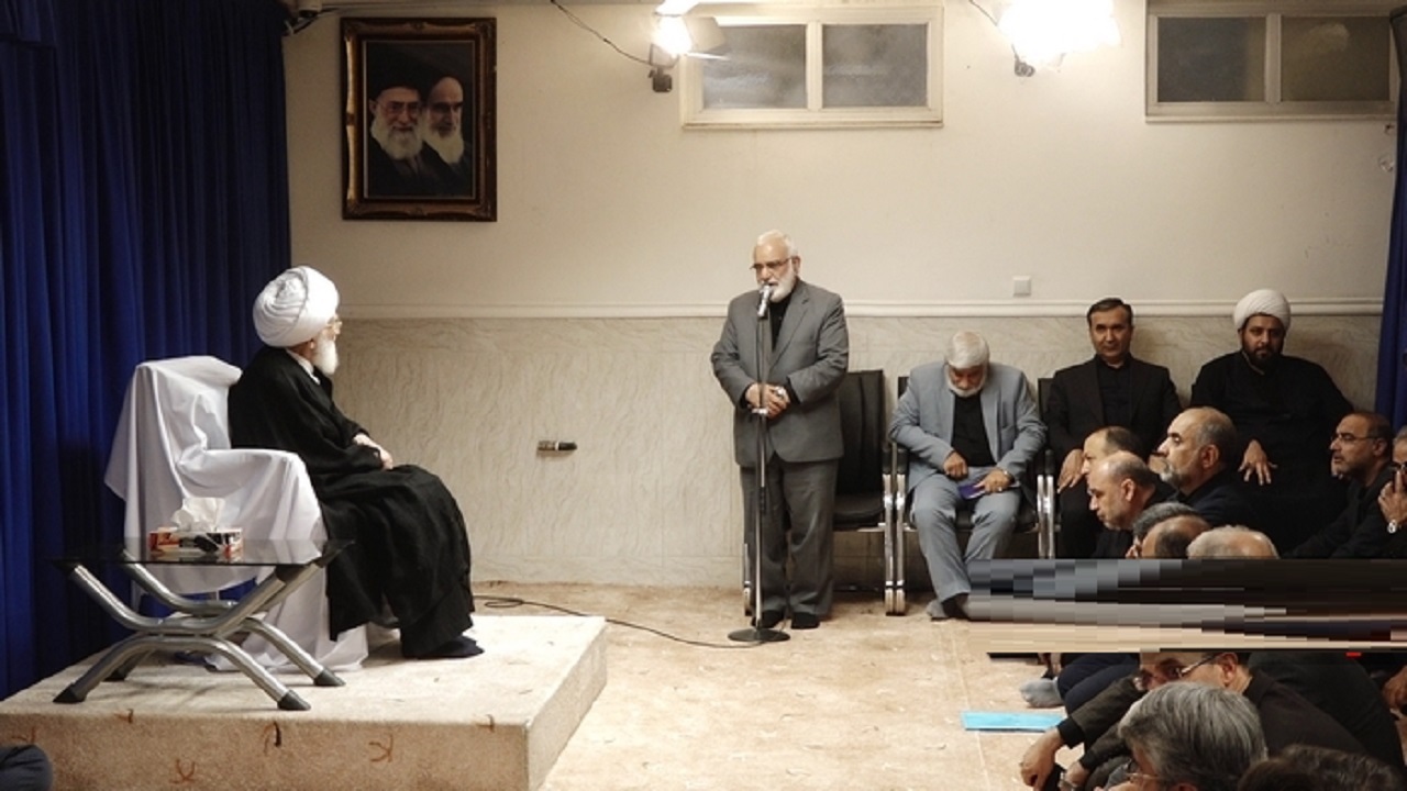 ساماندهی معیشت مردم وظیفه همه مسئولان است
