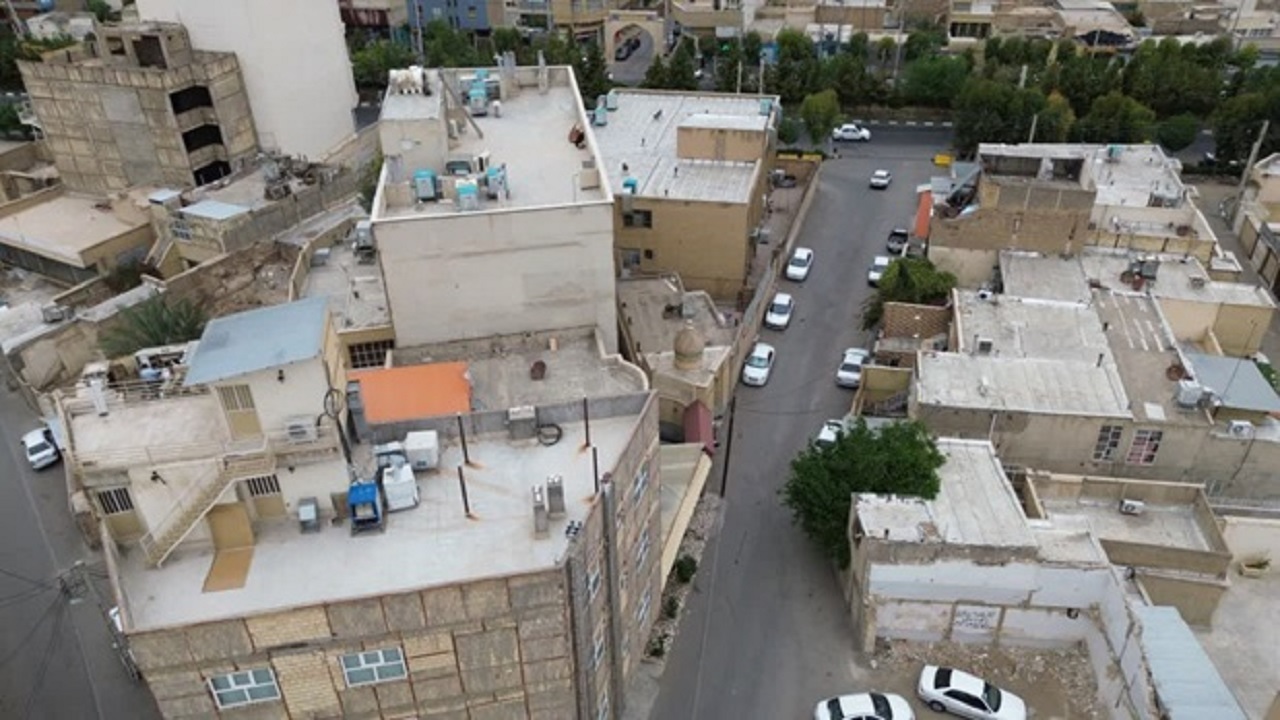 آغاز ساخت پارکینگ عمومی در خیابان درواز‌ه‌ری قم