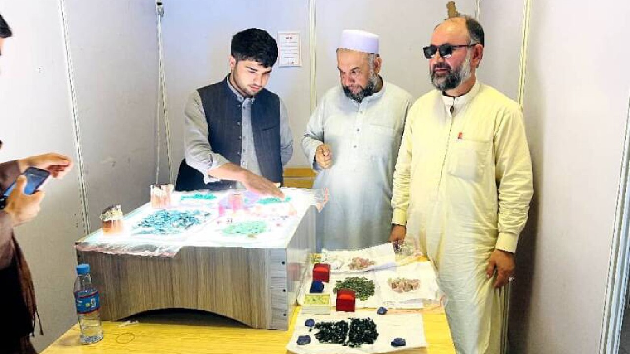نمایشگاه زمرد پنجشیر
