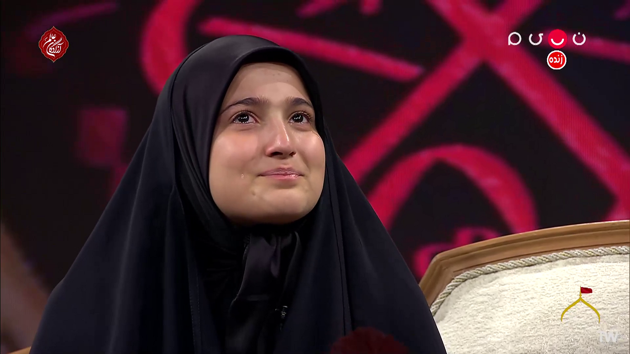 اشک‌های بی‌امان فرزند در فراق پدر شهید + فیلم