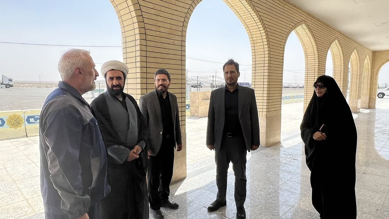 بازدید رئیس دانشگاه پیام نور استان از پایانه مرزی میرجاوه و زائر سرای امام رضا(ع) در نقطه صفر مرزی