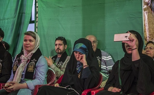 باز نام تو آمد و دل&zwnj;ها آتش گرفت