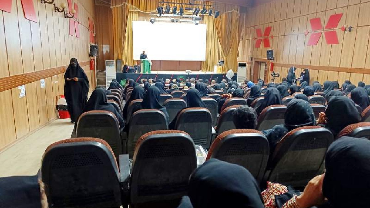 دشمن حیا و حجاب بانوان ایرانی را نشانه گرفته است