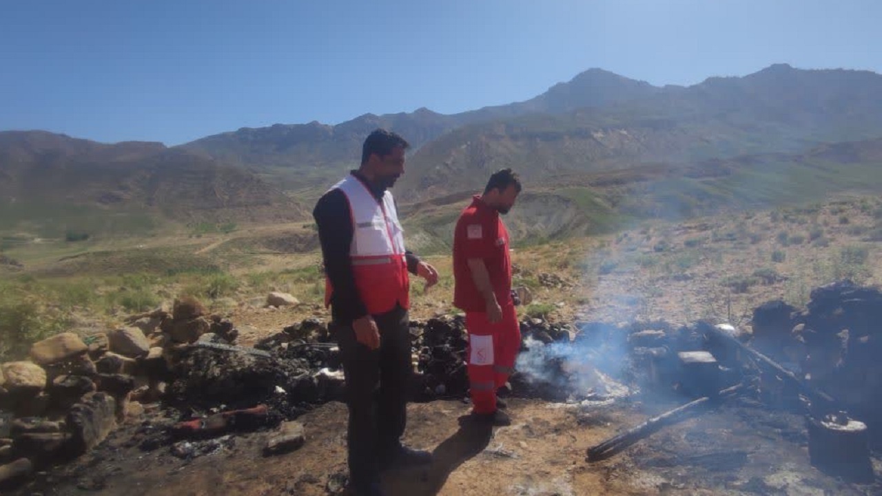 امدادرسانی به بانوی سالخورده نابینا در روستای بنو استکی