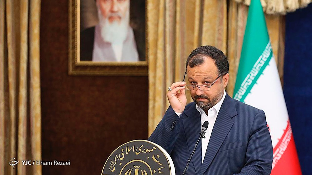 وزیر اقتصاد: ۶.۵ میلیون نفر از خط فقر خارج شدند