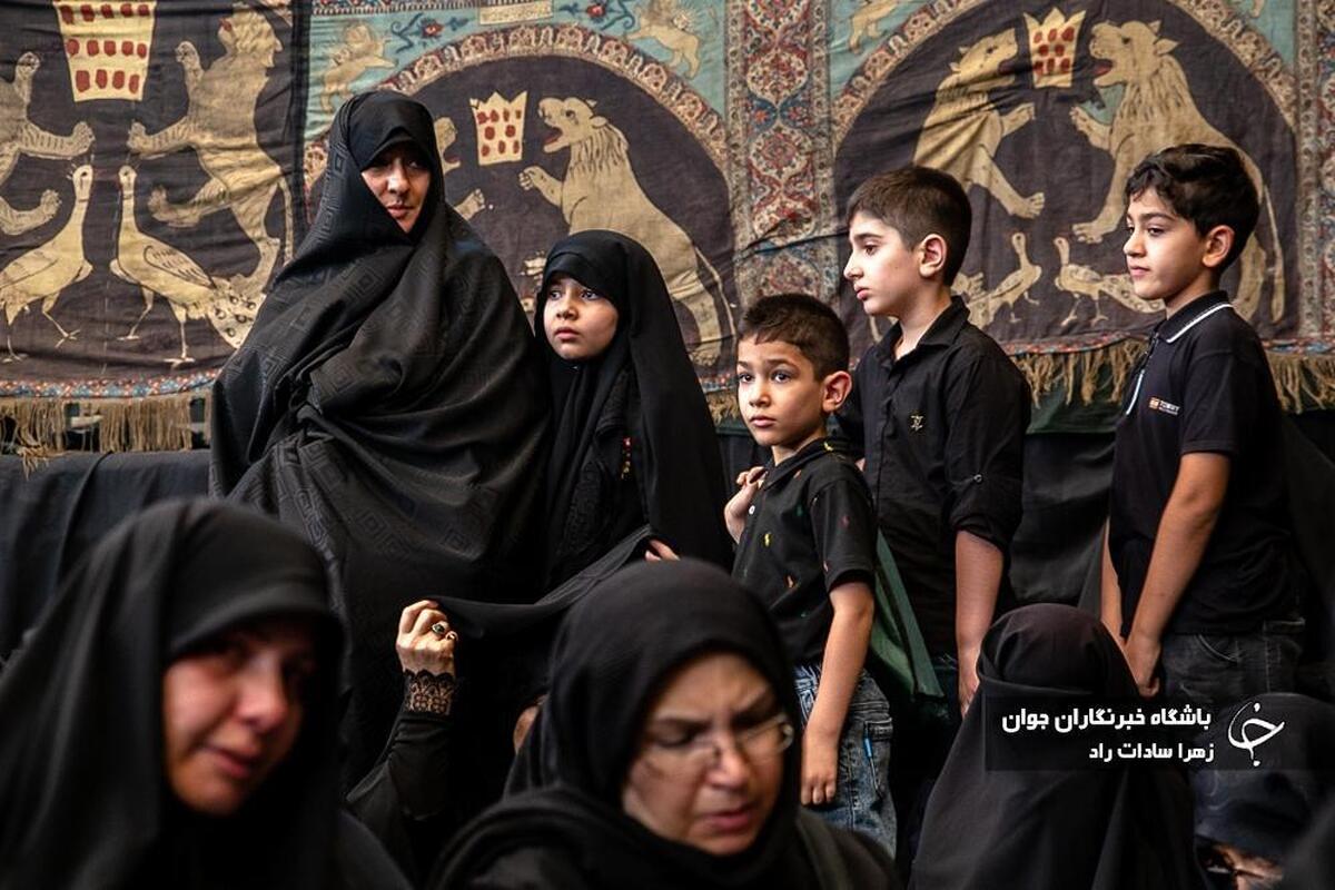 مراسم عزاداری دهه دوم فاطمیه در تکیه سادات اخوی