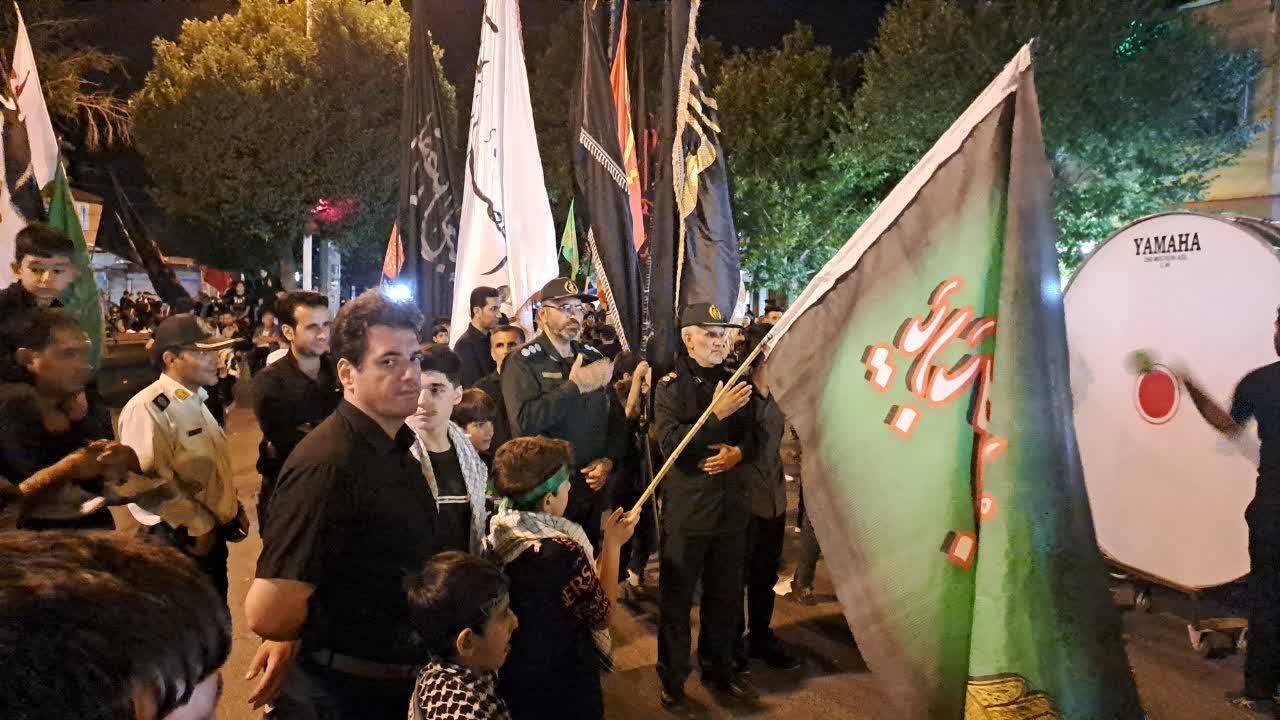 مراسم عزاداری و سینه زنی مراسم عزاداری و سینه زنی