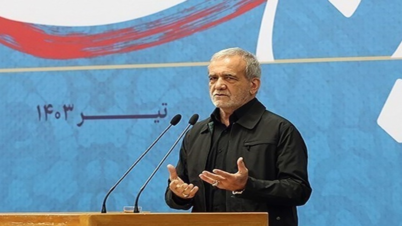 وقتی با من جوری برخورد می‌کنند که انگار کسی شده‌ام از خودم می‌ترسم