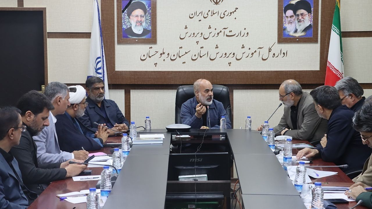 تمامی دستگاه‌ها در راستای دست‌یابی به اهداف آموزش و پرورش کمک کنند