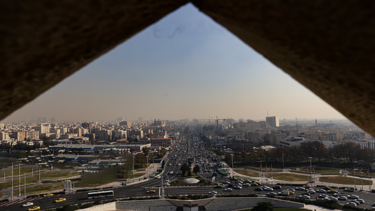 هوای تهران در مرز آلودگی است