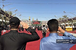قرمز پوش شدن بین‌الحرمین در آستانه تاسوعا و عاشورا