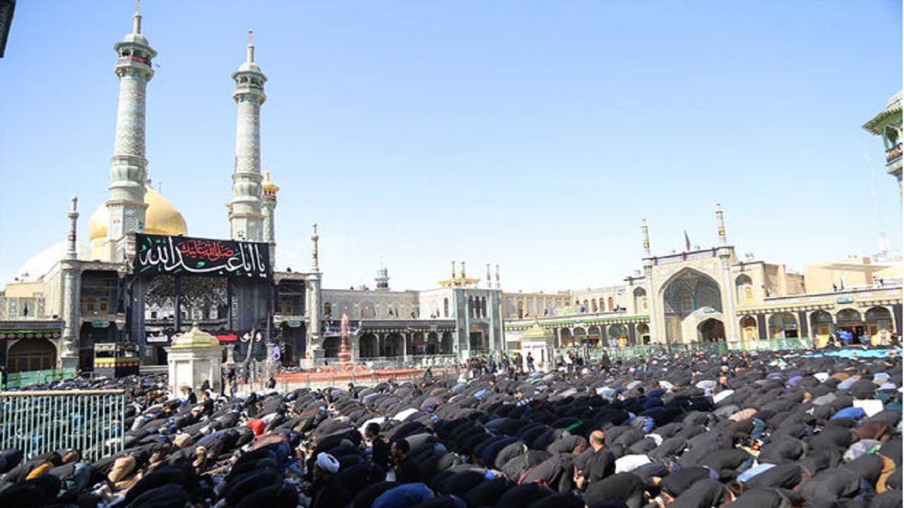اقامه نماز جماعت ظهر تاسوعا و عاشورای حسینی در قم