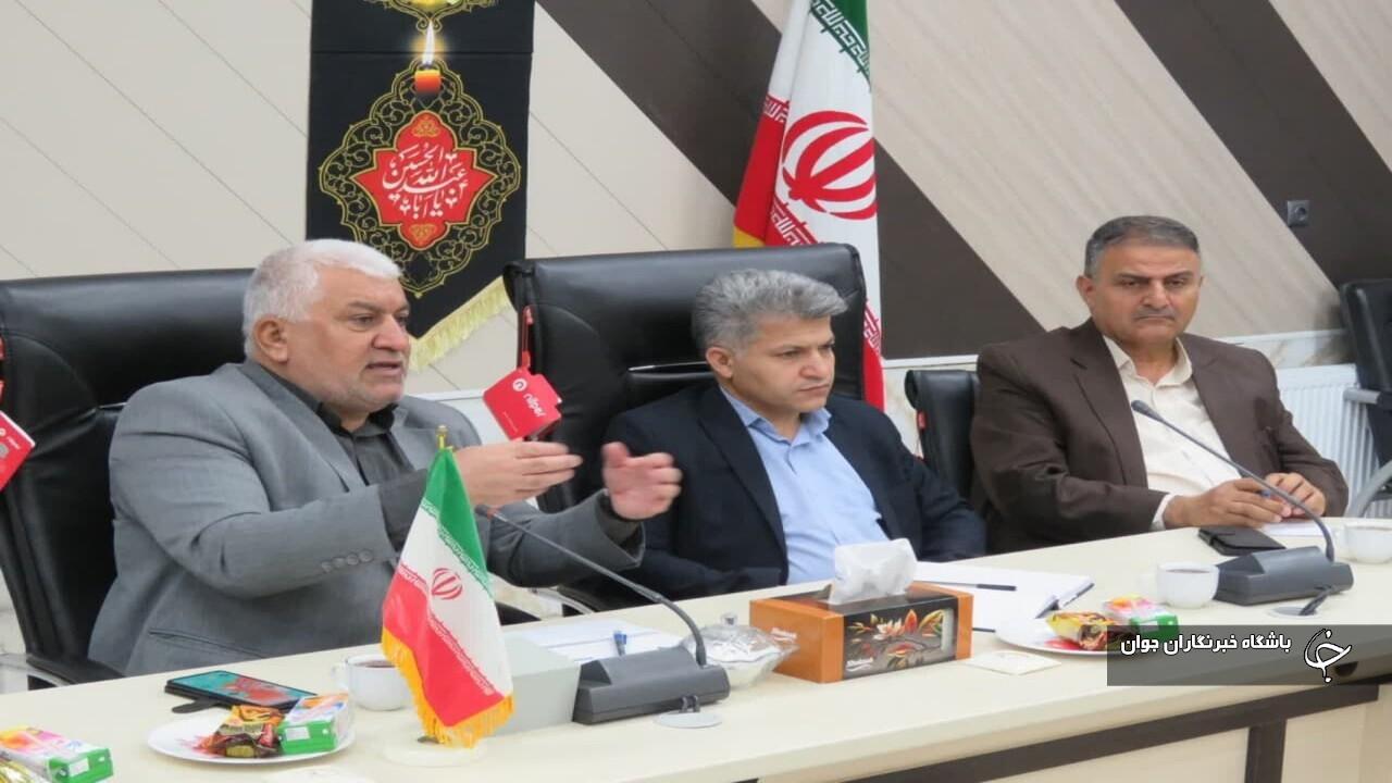 فرماندار مهاباد بر اطلاع‌رسانی دقیق و آگاهی مردم درباره تب‌دنگی تاکید کرد