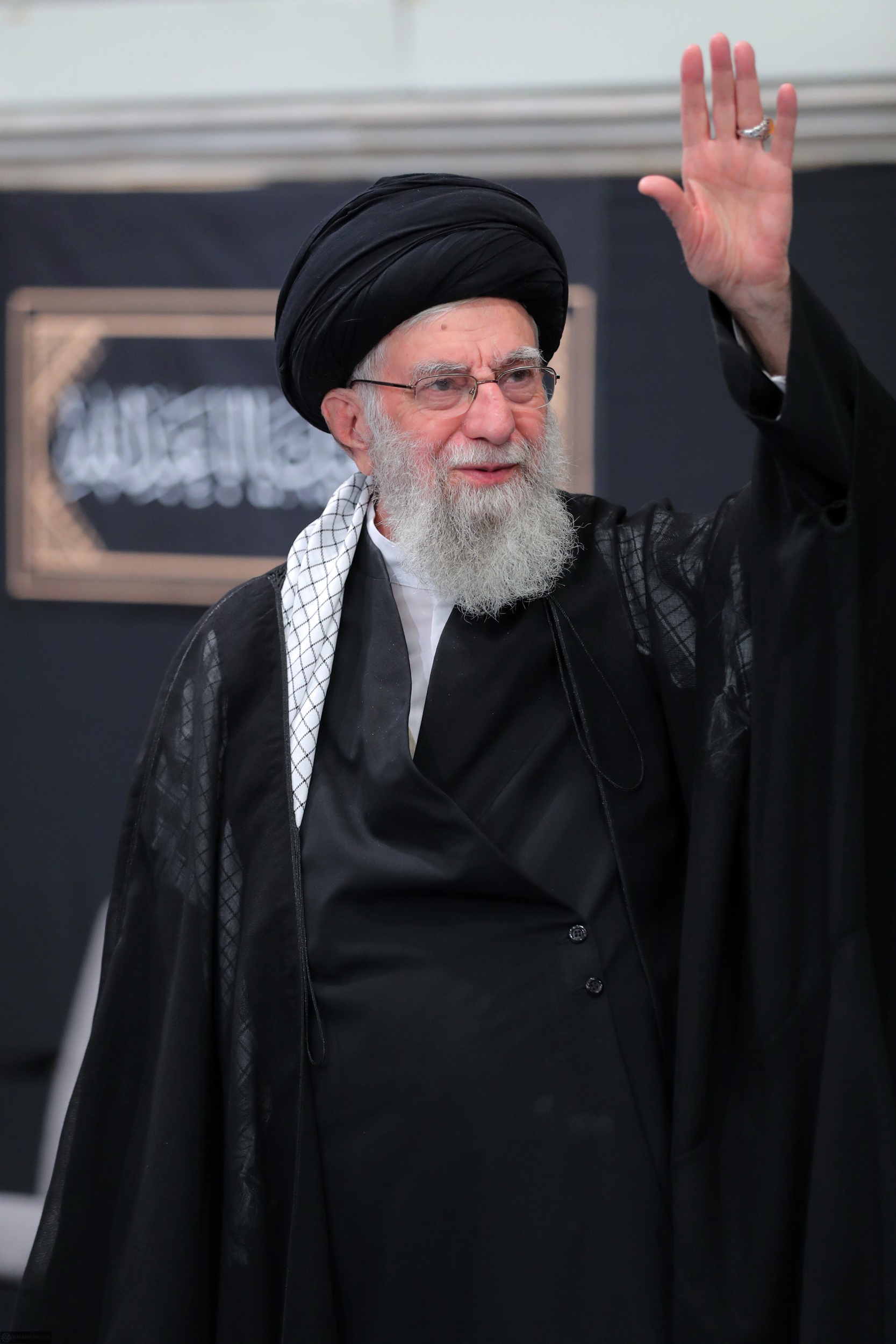 رهبر انقلاب