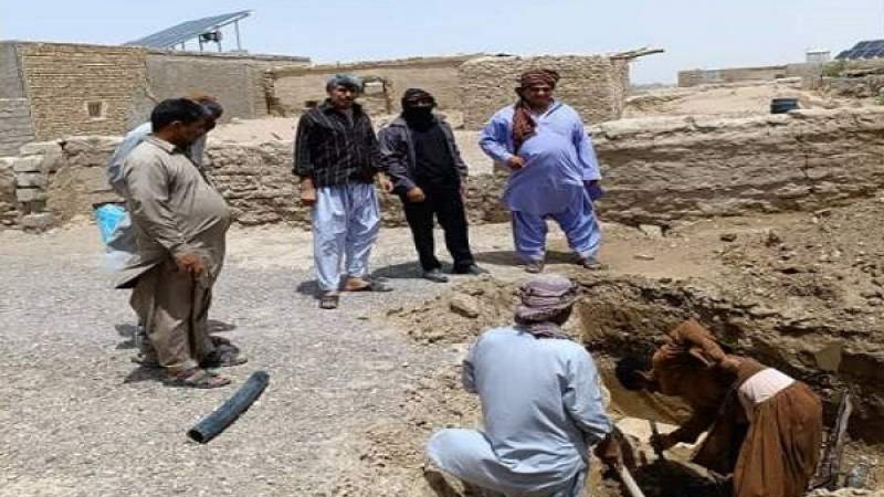 ریشه درختان عامل قطعی آب روستای جهانگیری