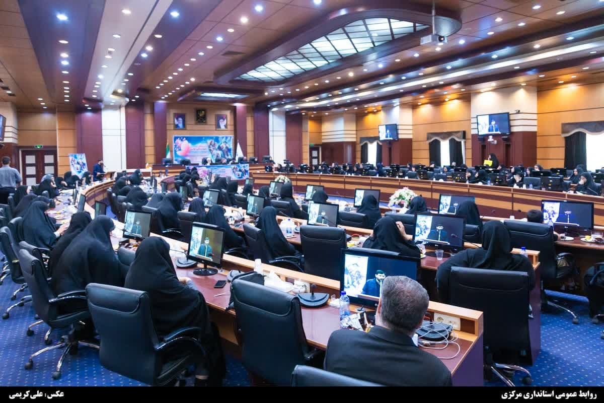 اختتامیه دومین کنگره بانوان تاثیرگذار استان مرکزی