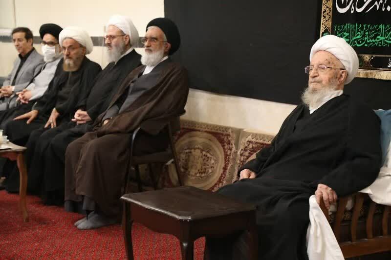 عزاداری روز تاسوعا در بیوت مراجعتقلید برگزار شد عزاداری روز تاسوعا در بیوت مراجعتقلید برگزار شد