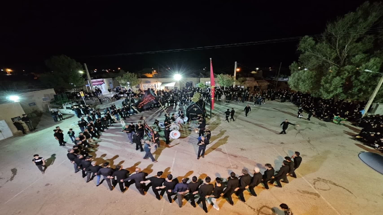 برپایی مراسم عزاداری در شب عاشورای حسینی