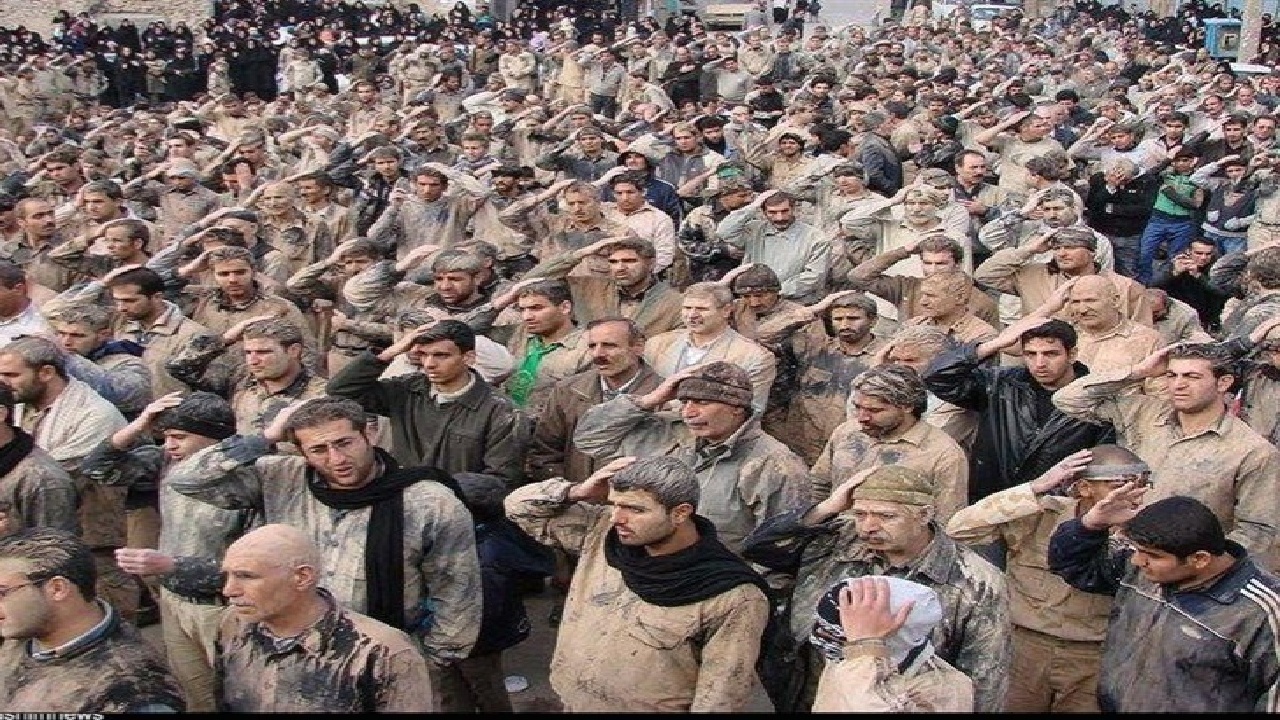 عزاداری مردم لرستان با عاشورایی ترین آئین عزا+فیلم