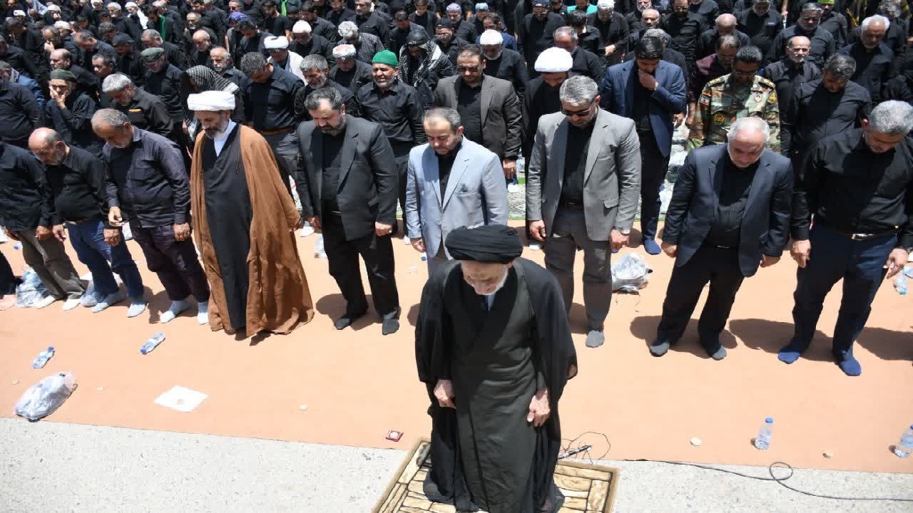 اقامه نماز ظهر عاشورا در خراسان جنوبی
