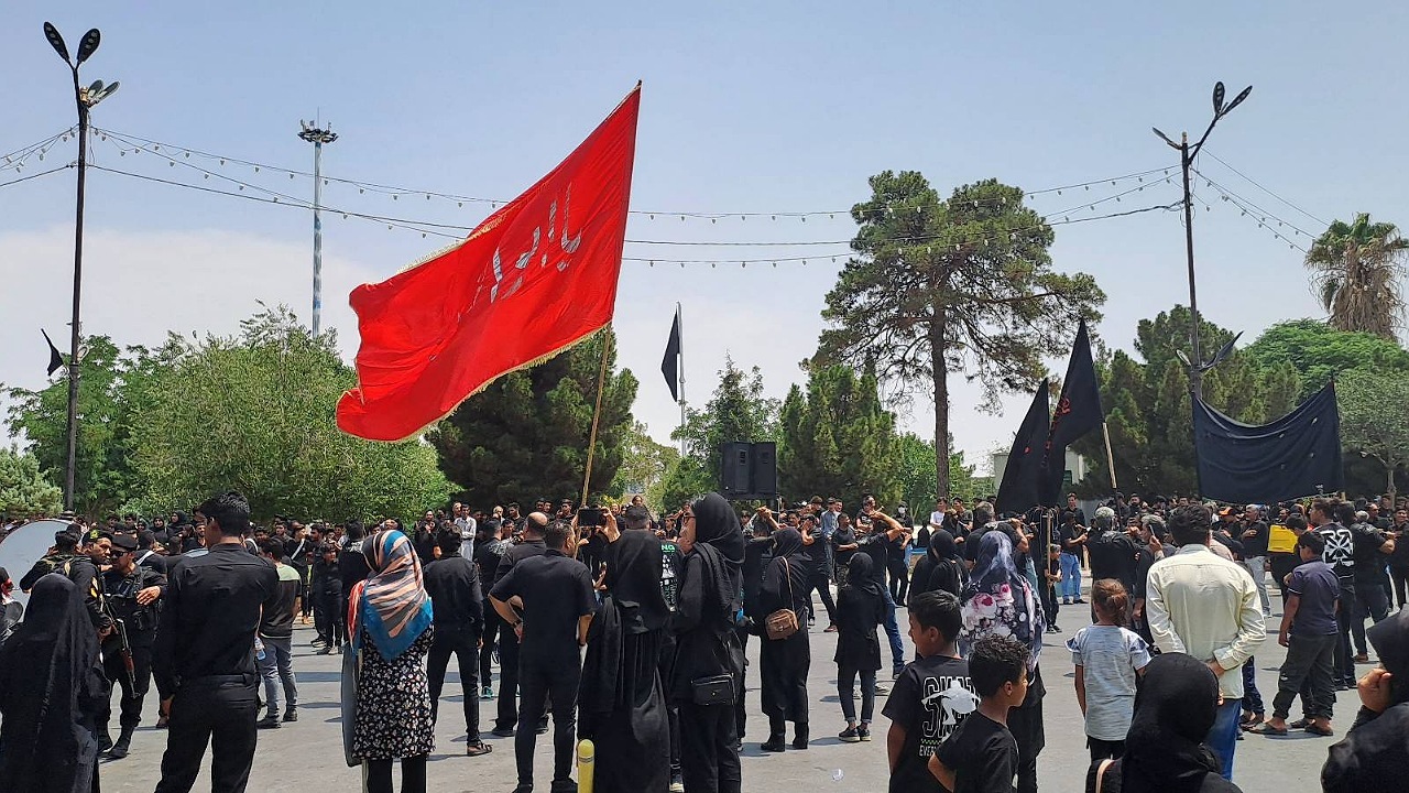مراسم سوگ عاشورای حسینی در کرمان برگزار شد+ عکس