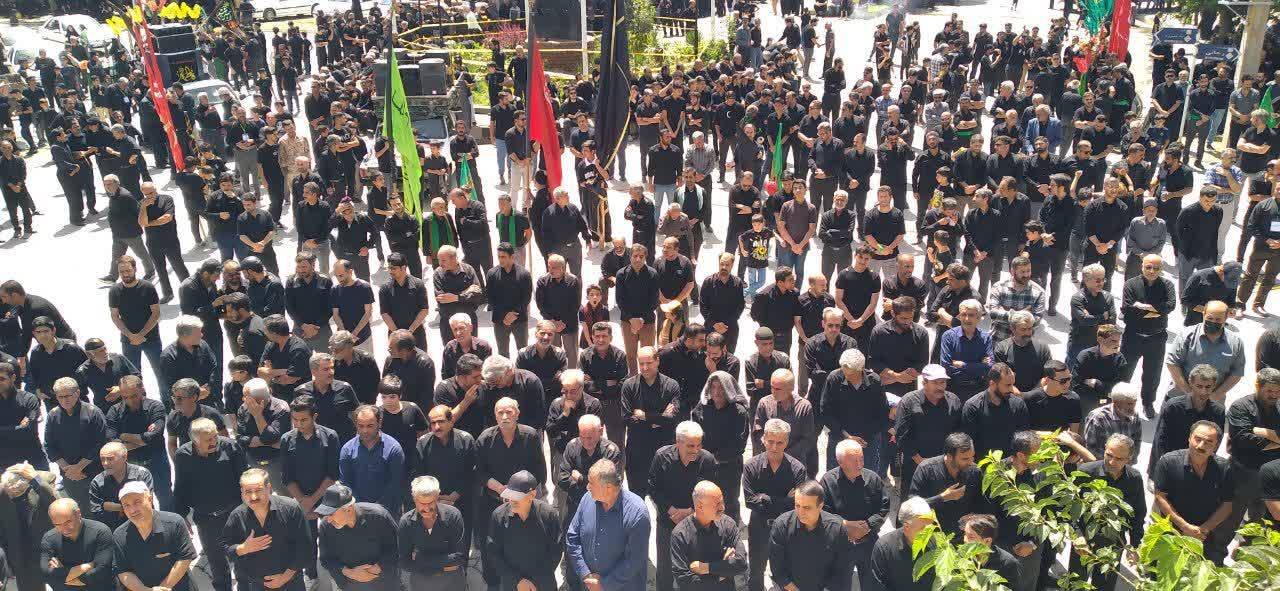 مراسم عزاداری و زنجیر زنی در صالح آباد