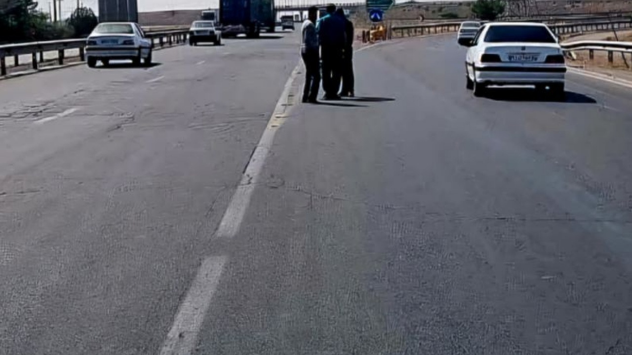 بهسازی و روکش آسفالت بخشی از کریدور شمال، جنوب در حوزه کرمان