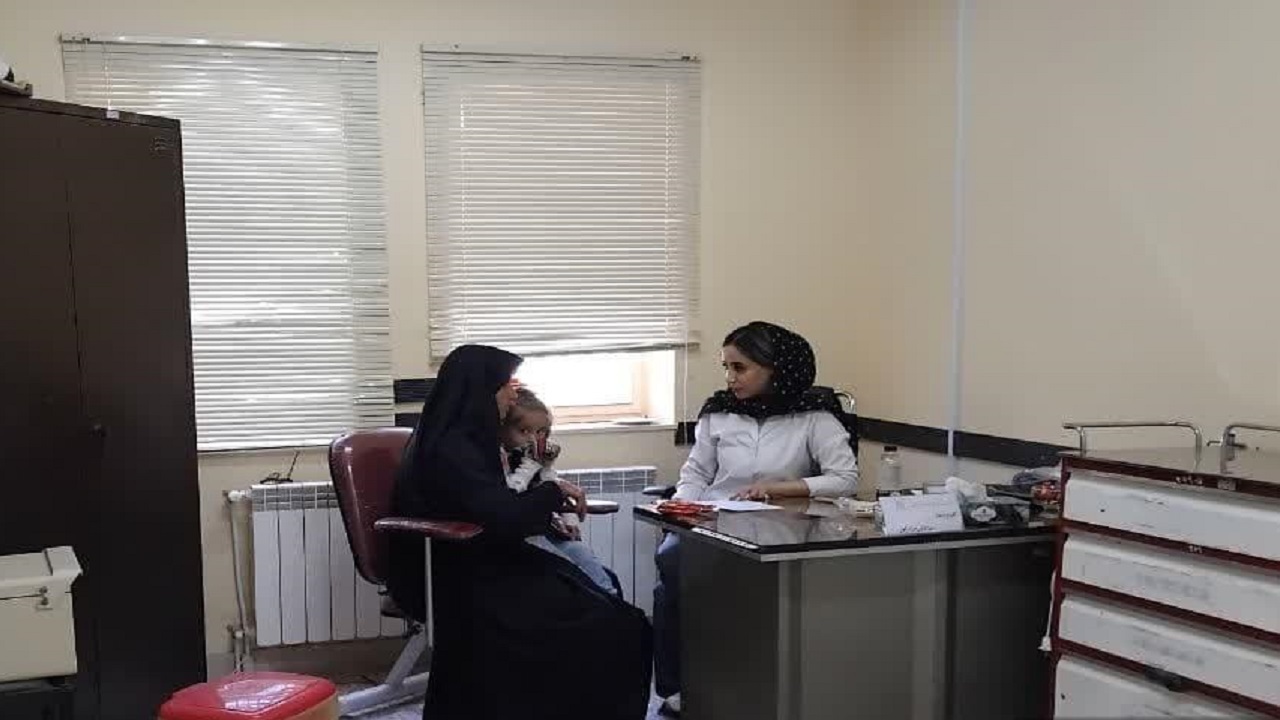بیش از ۷۰۰ نفر در روستای تخته جان از خدمات درمانی بهره‌مند شدند