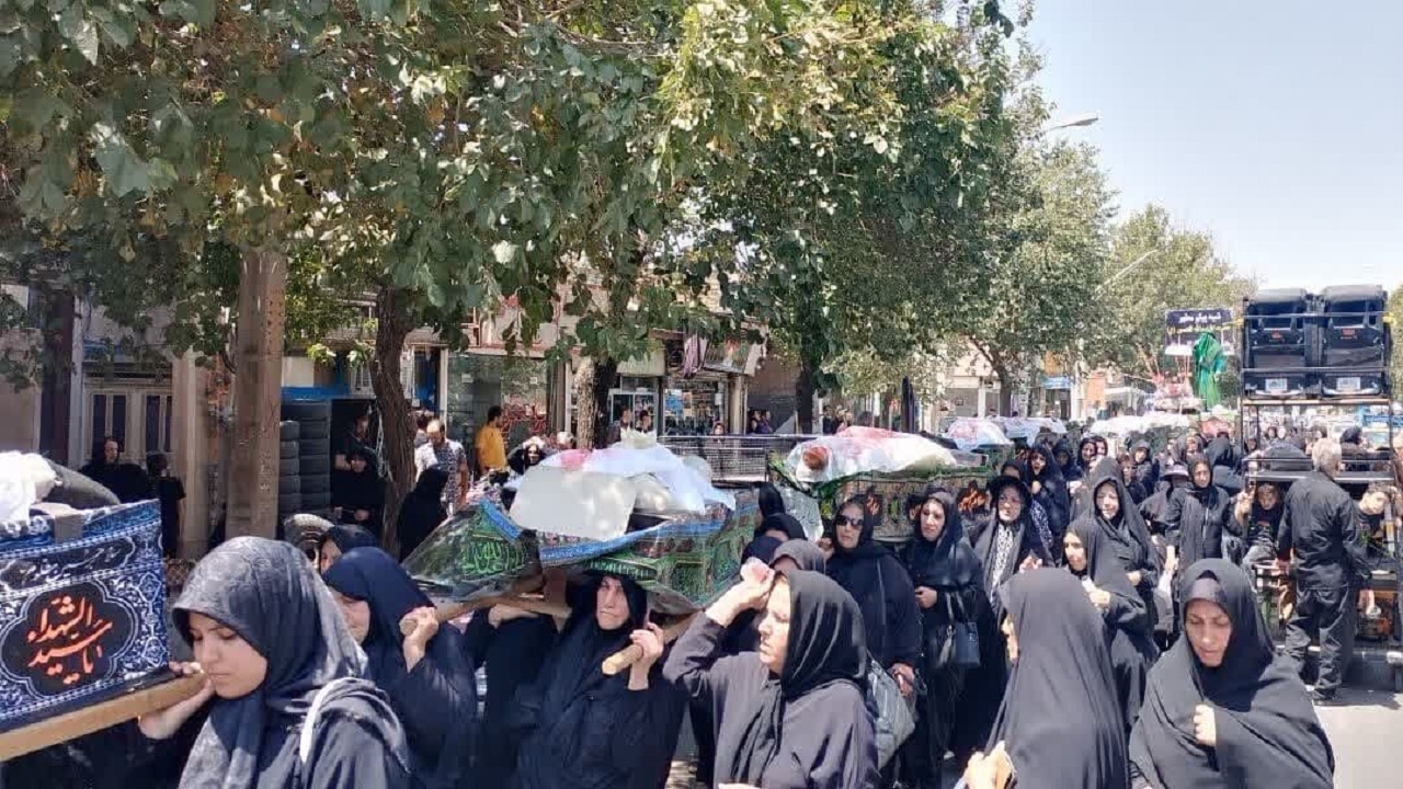 برگزاری مراسم تشییع نمادین پیکر شهدای کربلا در استان قزوین+ فیلم