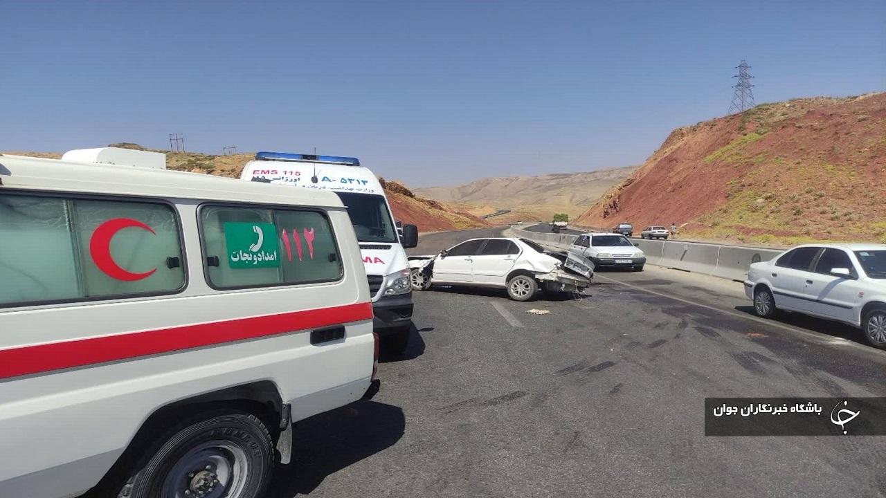 امدادرسانی به سه مصدوم در محور بروجن به لردگان