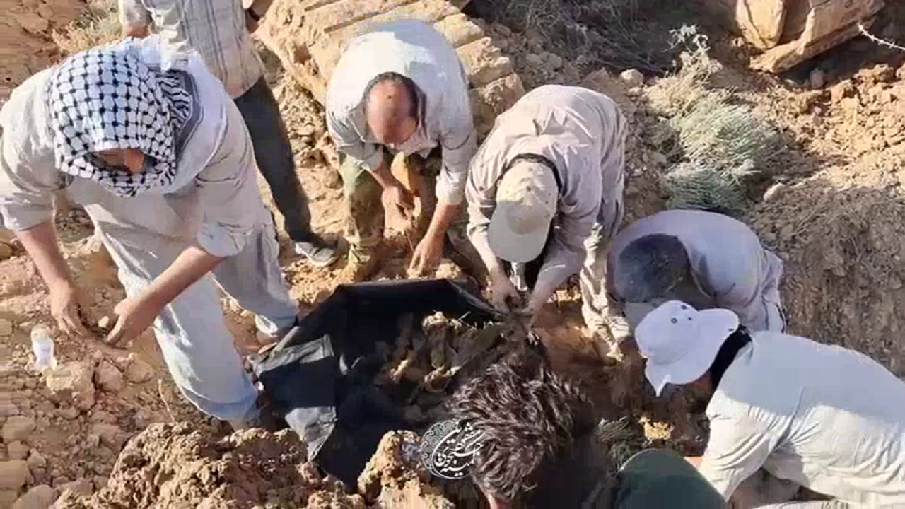 کشف پیکر‌های مطهر ۵ شهید دوران دفاع مقدس در کانال کمیل + فیلم